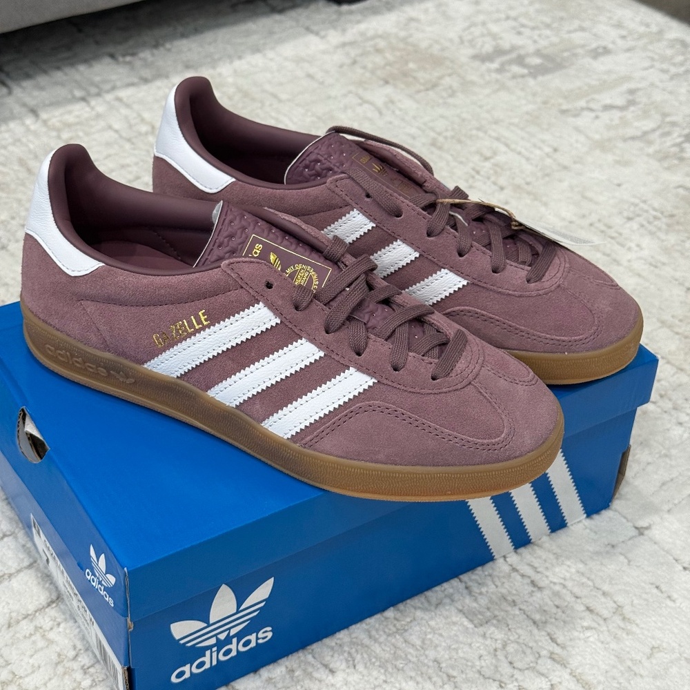 New adidas gazelle size us 7